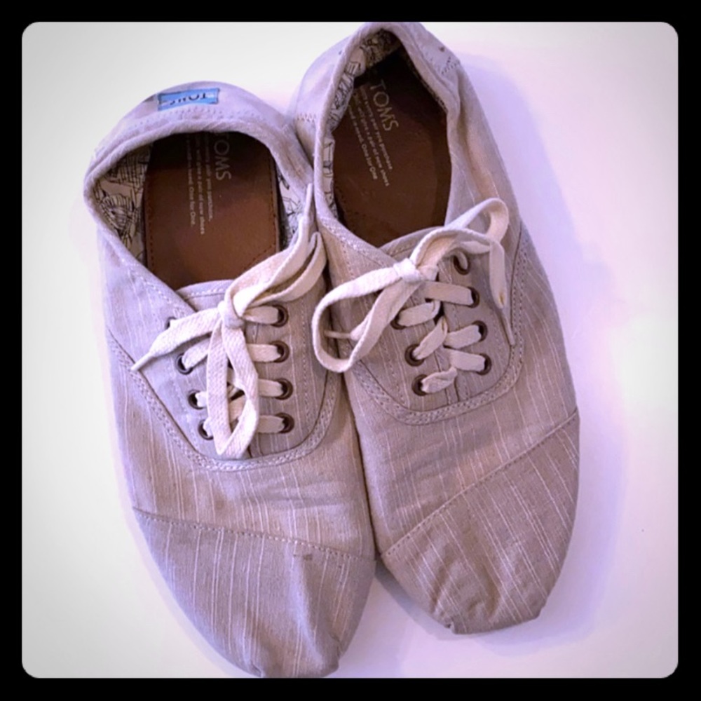 Toms Size 11 Tan Canvas Shoes